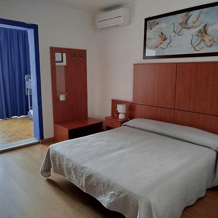Hotel Silva Frontemare Lido di Jesolo Exterior foto