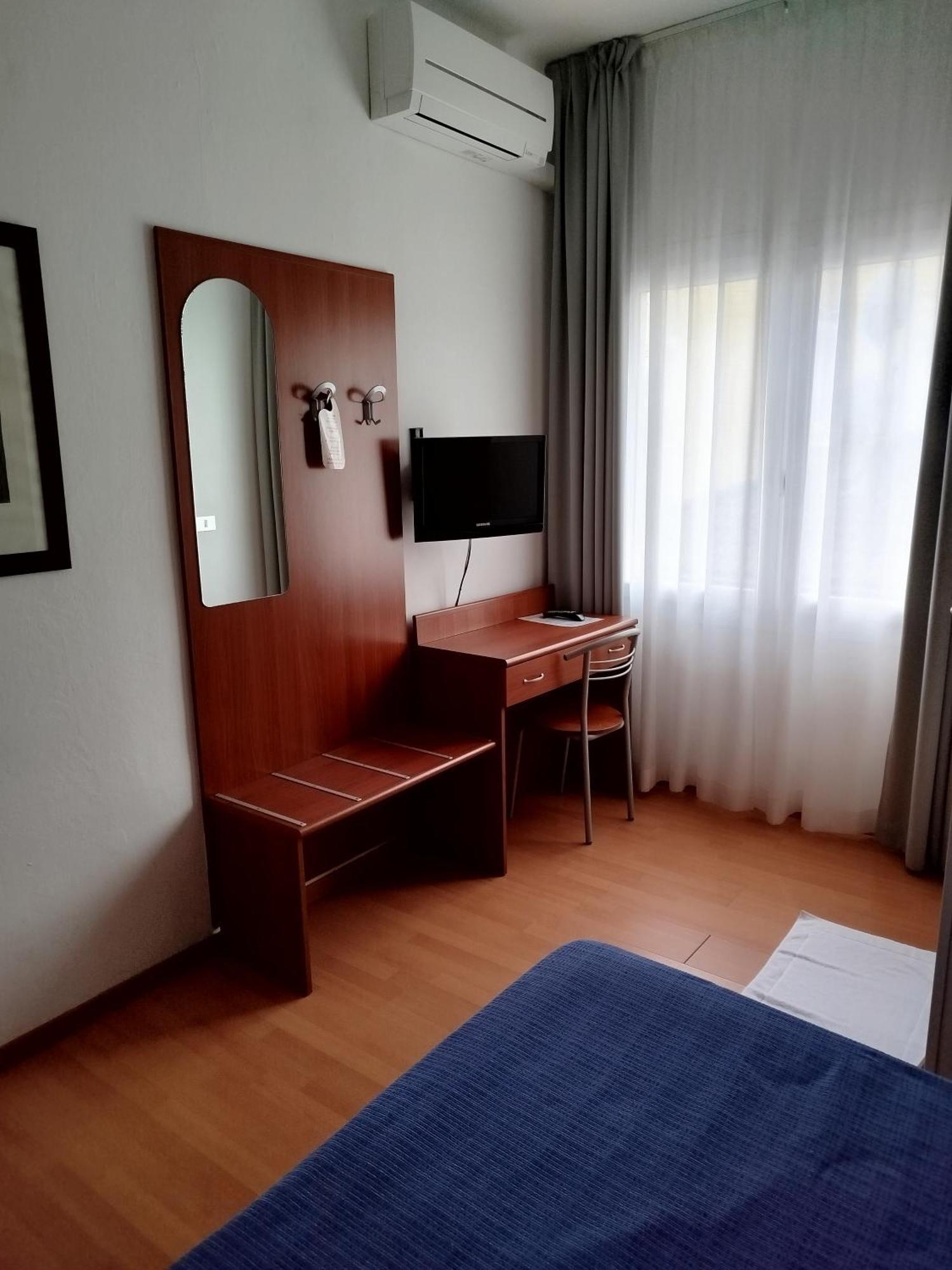 Hotel Silva Frontemare Lido di Jesolo Exterior foto